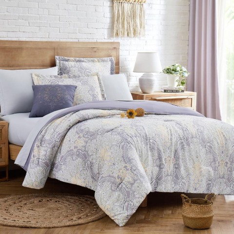 Comforters & Bedspreads| Amrapur Overseas Annabelle Multi-colored Abstract Reversible King Comforter (Microfiber with Polyester Fill) - DN65941