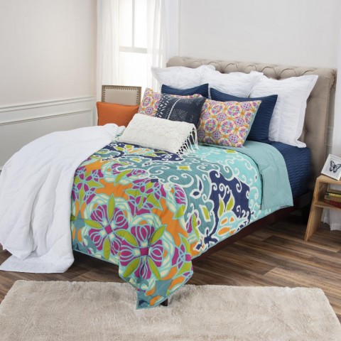 Comforters & Bedspreads| Rizzy Home Gabby King Quilt Blue Floral King Quilt (Cotton with Polyester Fill) - RA26819