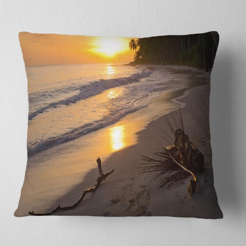 Throw Pillows| Designart 16-in x 16-in Multiple Colors Polyester Indoor Decorative Pillow - QQ67142