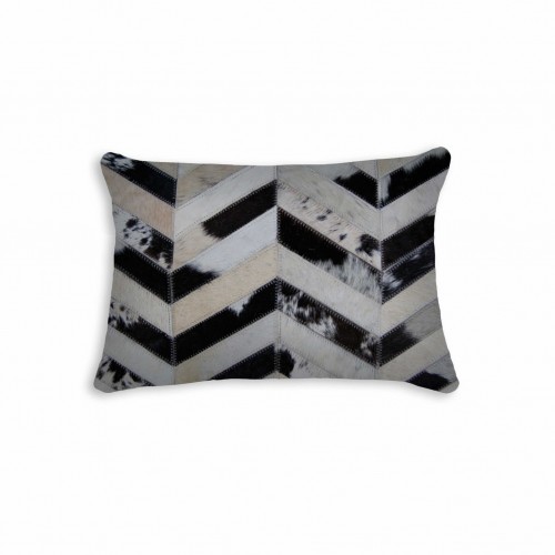 Throw Pillows| HomeRoots Josephine 20-in x 12-in Multicolor Cowhide Indoor Decorative Pillow - AB33773